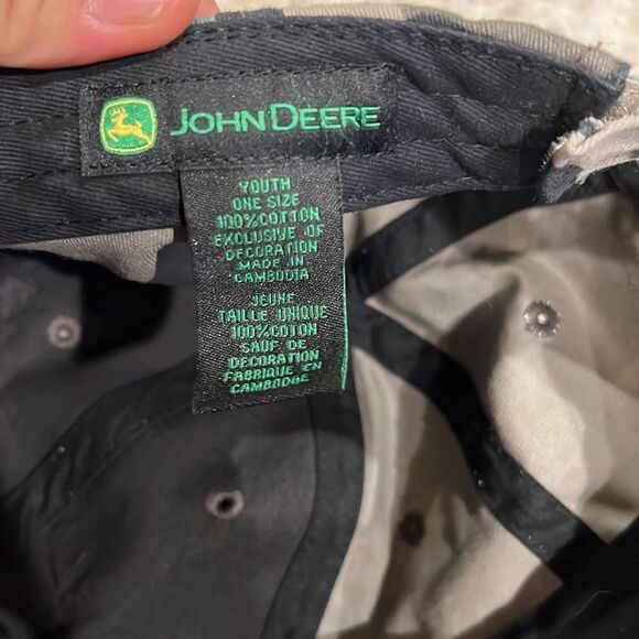John Deere Kids' Trademark Camo Baseball Cap - Picture 4 of 5